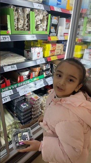 ليا بدها تاكل بلوبيري😋🫐مين يحب لبلوبيري😍🫐#shorts #video #viral #like #shortvideo #reels #cute