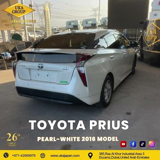 TOYOTA PRIUS 2016