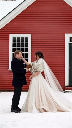 Madison + Sam's Incredible Winter Wedding at a Historic Southern Vermont Hotel