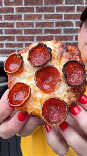 English Muffin Pizza