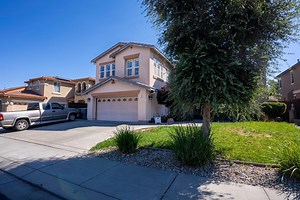 650 Canterbury Cir, Vacaville, CA 95687 - MLS 324068243 - Coldwell Banker