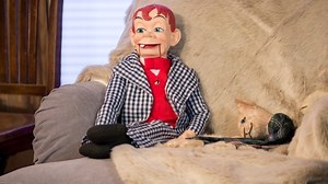 The creepy museum... live in our studio!