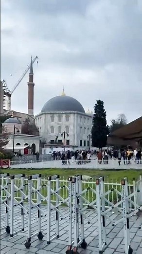 “Sultan Ahmed Mosque: The Timeless Beauty of Istanbul’s Blue Mosque”