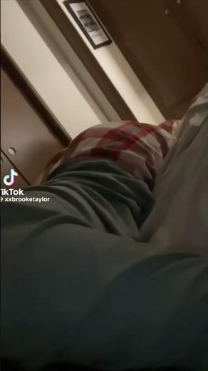 Girl farting around the house 💨🤣 #shorts
