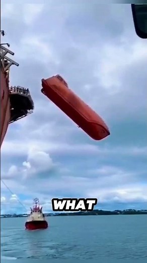 “220 Feet Freefall into the Ocean – The Lifeboat That Survives Impact”