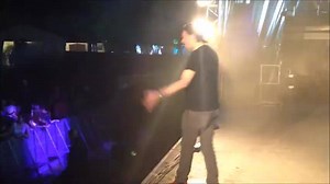 25K views · 45 reactions | Disclosure - B.A.N.G. T.H.A.T. (Berlin Version) @ FESTIVAL TERRES DU SON U can download this version here (FREE DL) : https://soundcloud.com/donrimini/sets/remixes (© Yonel Yoni) #TerresDuSon #TDS2015 #Disclosure #BangThat #Remix #Berlin #Version #DonRimini | Don Rimini | Facebook