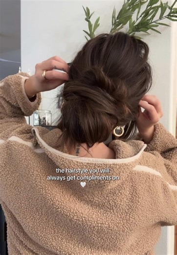 Simple and Elegant Wedding Hairstyles to Try