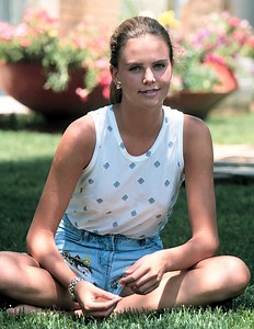 Las increíbles fotos antiguas de Charlize Theron que demuestran que por ella no pasan los años