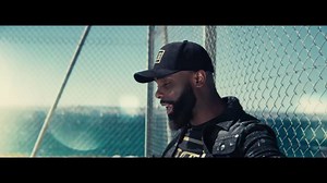 Le court-métrage de BOYZ N THE HOOD ET CONTACT est maintenant en ligne mes dozos mes dozettes✌🏿 Voir => https://www.youtube.com/watch?v=LqEpfNXBfEE Album "Okou Gnakouri" => http://kaaris.lnk.to/okougnakouri | Kaaris
