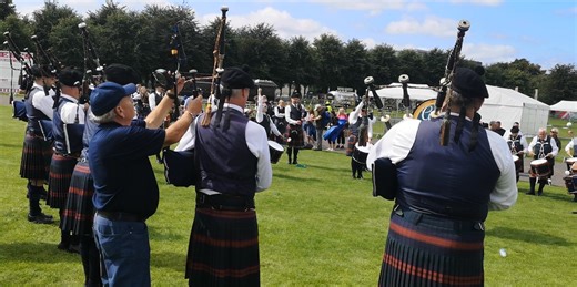 The 78th Fraser Highlanders Pipe Band | We Love Pipe Bands