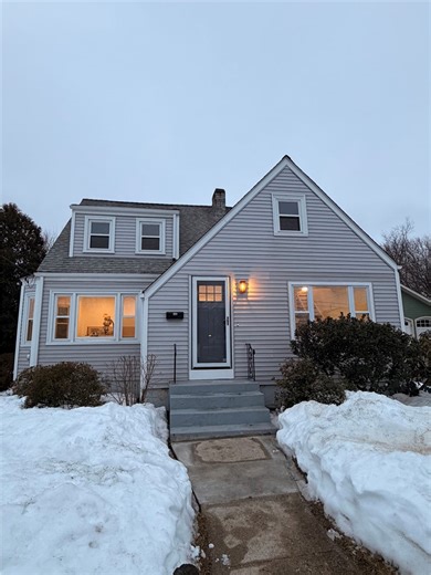 228 3rd Ave, Warwick, RI 02888 - MLS 1406050 - Coldwell Banker