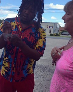 "EVEN ELDER LADIES LOVE LONG LOC$!" BACK IN TOWN SIGNING AUTO GRAPHS THIS LOVE AND SUPPORT KEEPS ME MOTIVATED #prettygirlsliketrapmusic #ladieslovelonglocs #ognappyisthemovement | OG NAPPY LONG LOCS | Facebook