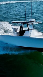 This 2017 Onslow Bay 27OE is turn key and ready for even more tournament success! “Naturdayzzed” has two optional livewells, Garmin electronics, as well as a tandem axle trailer and more. 📱Charles Arthur: 252-671-0815 📍Beaufort, NC #onslowbay #onslowbayboats #centerconsole #boatsforsale | Bluewater Yacht Sales