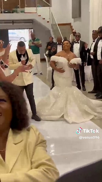 Bride and groom's entrance 🔥🔥👌👌❤️❤️ | Wedding Entrance