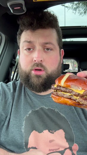 Wendy’s Pretzel Baconator #foodreview