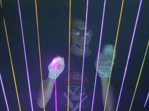 Conoce el arpa laser, uno de los instrumentos más extravagantes de la historia