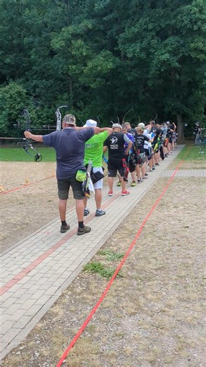 Bogensport Windbergturnier bei 40Grad Wer siegen will muß leiden