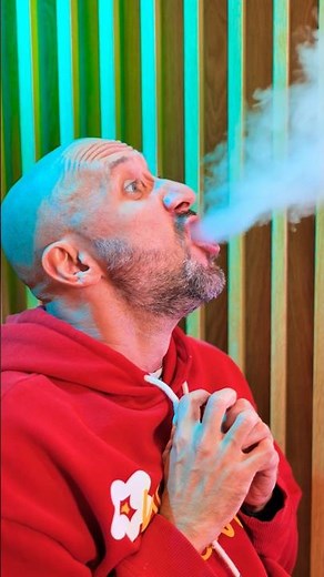 How to Fight Off a Vampire in 10 Seconds?! 🧛⚡