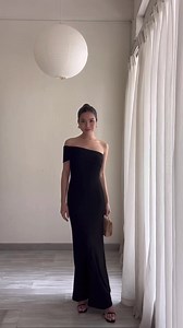 “ Dress up, or don’t, with a black dress” ✨🖤 ___________ Clothes Bar store: 📍Address: Floor 3, 44 Đặng Thị Nhu, D1, HCM. 🛒 Online shopping: Inbox Instagram: clothesbar.vn Shopee: https://shope.ee/6KctBAPGV9 🌎 WORLDWIDE SHIPPING | Clothes Bar