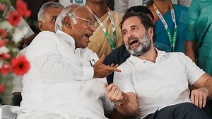 Blend of new talent, senior leaders and Gandhis: How the new Congress Working Committee may look