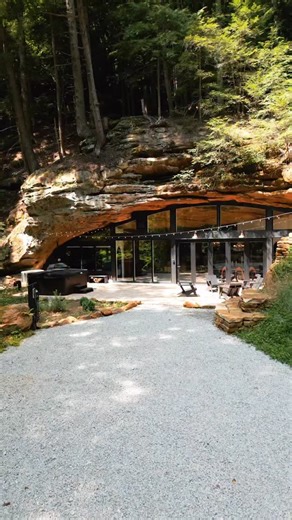 This cave stay in Hocking Hills, Ohio is just so romantic 🥰❤️ Tag the person you’re escaping here with below! 👇😍 🏷️ - - - #hockinghills #hockinghillsohio #ohio #hockinghillsstatepark #ohiogetaways #cabinaddicted #cabin #cabininthewoods #cave #cavestay | Dunlap Hollow