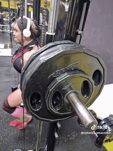 Intense Leg Workout with Smith Machine Lunges | 150kg Challenge