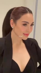 Beautiful Claudine Barretto Happy New Year TO all 🎊🎊 Welcome 2026 Cto Viel Hernandez Castor | Clau Barretto