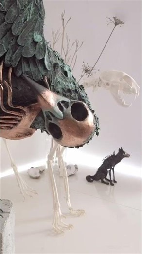 Sculpture de Corbeau Freux en porcelaine froide