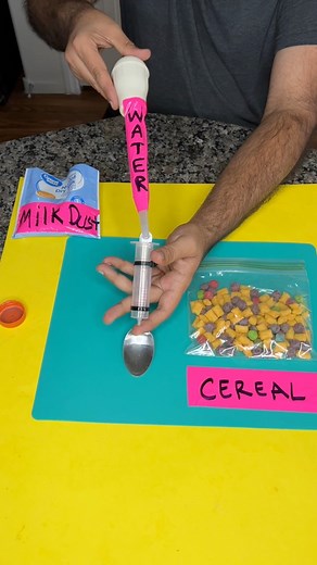 Best way to eat cereal on the go | Gogo Cuerva