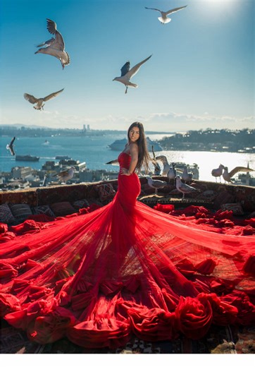 Flying Dress Photoshoot in Istanbul's Iconic Rooftops