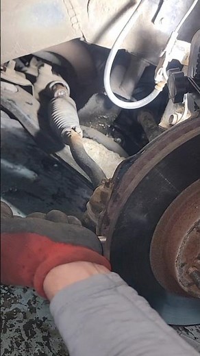 Clunk Noise Issue [Found it] TOYOTA RAV4 2006+ #mechanic #diy