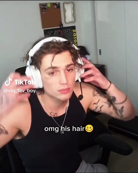 Enhancing Your Curls with Vinnie Hacker's Tips