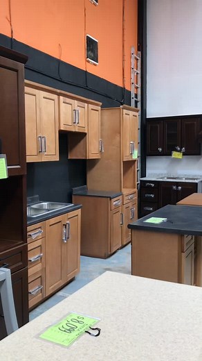 ✨🤩 Tenemos la cocina de tus sueños 🤩✨ Gran variedad en modelos de Cocinas modulares y complementos de cocinas; barra, despenseros, esquineros, etc. Ven al Remate de Muebles Coacalco 2025 y aparta la tuya antes de que te la ganen 😉 #rematedemueblescoacalco #coacalco #muebles #rematedemueblesymas #mueblesmodernos #coacalcodeberriozábal #mueblesdecocina | Remate de Muebles Coacalco
