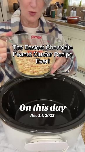 Easy Chocolate Peanut Clusters Recipe for Parties