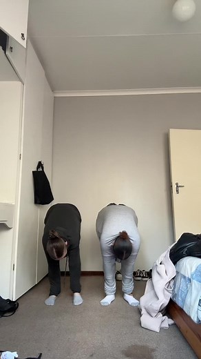 Synchronized Exercise Routine for Home Workouts