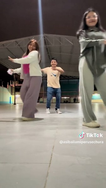 Desafío de Hula Hoop: ¡Únete a la Diversión!