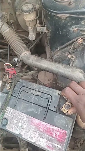 How to remove battery from your car