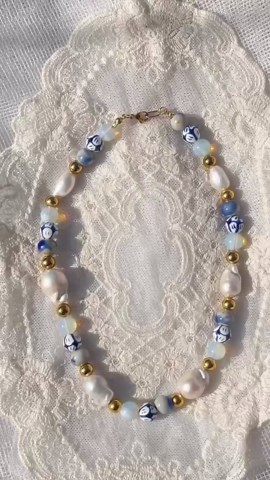 Collier Artisanal En Perles De Céramique Bleues Et Bleu Marine, Perles D’eau Douce Et Touches Dorées - Etsy
