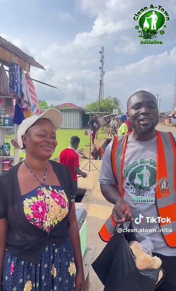 Thank you Mama Viv#creatorsearchinsights #fyp #foryoupage #clean #ghanatiktok🇬🇭 #fypシ゚ @King Yello @blackman_gistgod @Ashanti Youth For Sanitation @Wisdom Green @IK @🇺🇸🦋☔️Sandy Black 🦋☔️🇺🇸 @🇬🇭ABRANTIE DE GENTLEMAN🇬🇭