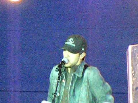 Luke Bryan-Welcome to the Farm