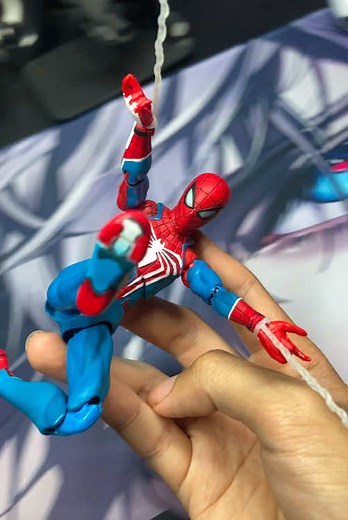 Spider-Man Advanced Suit 2.0 Unboxing and Review