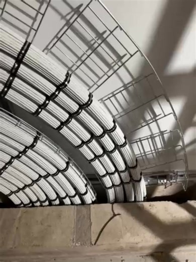 193K views · 1.9K reactions | #CableManagement #TidyCables #WireOrganizer #CableClutter #DeskSetup #GamingSetup #TechWorkspace #CleanSetup #MinimalistDesign #WorkspaceGoals #AestheticSetup #OrganizationGoals | CloudGivers | Facebook