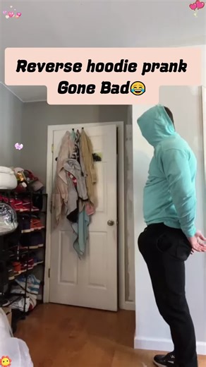 Reverse hoodie prank#funny #prank #fyp #usa #funnyvideos