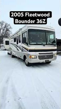 SOLD - 2005 Fleetwood Bounder 36Z
