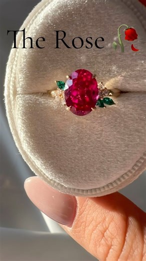 The inspiration behind our Rose ring actually started with a beautiful Jedi spinel. The minute I saw it, I knew it was meant to be a flower. 🌹 Jedi spinels are aptly named this way due to their bright nature, not having a “dark side” or their appearance like a glowing bright lightsaber😂 They’re a rare and highly sought after vibrant reddish pink hue that fetch a price as high as mined diamonds💎 In this case, the second I saw the stone, it was what gave me inspiration for the floral setting ar