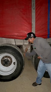 Revisión rápida con el checa llantas/ check express Todo trailero debe de traer un checallantas | El Legado del Guerrero