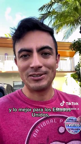 El futuro de EE.UU. está en nuestras manos. Como latinos, aportamos inmensamente a esta gran nación, y el odio y la división no son la solución. No necesito ser programador genio para dar mi voto al 100% por Kamala. 🇺🇸💪 #usa #freedom #bestcountry #programador
