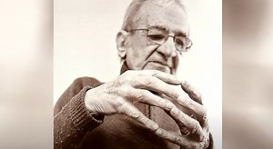 Γιατρός Ανδρέας Δημητριάδης 1974: Όταν η ανθρωπιά ξεπέρασε τον διχασμό | AlphaNews