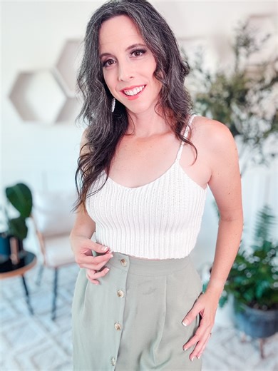 Say SUM for the NEW Summer House Crochet Tank. The DK weight version of this pattern is FREE on the blog and size-inclusive! And upgrade to the VIP Pattern Experience and get 4 patterns for the price of 1! This means you can make this summer top in fingering, sport, dk, and worsted yarn with stitch counts. It also includes 3 length options for each crochet tank. The options for customization is incredible. #crochettank #crochetcroptop #crochetsummer #tanktop #brianakdesigns | Briana K