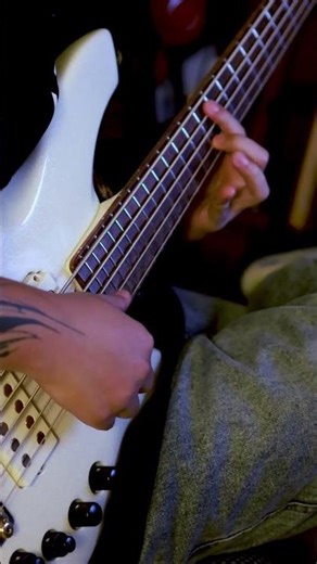Clayton King - Equivalent Exchange (Bass Cover) Short 10 #bass #basssolo #ベース